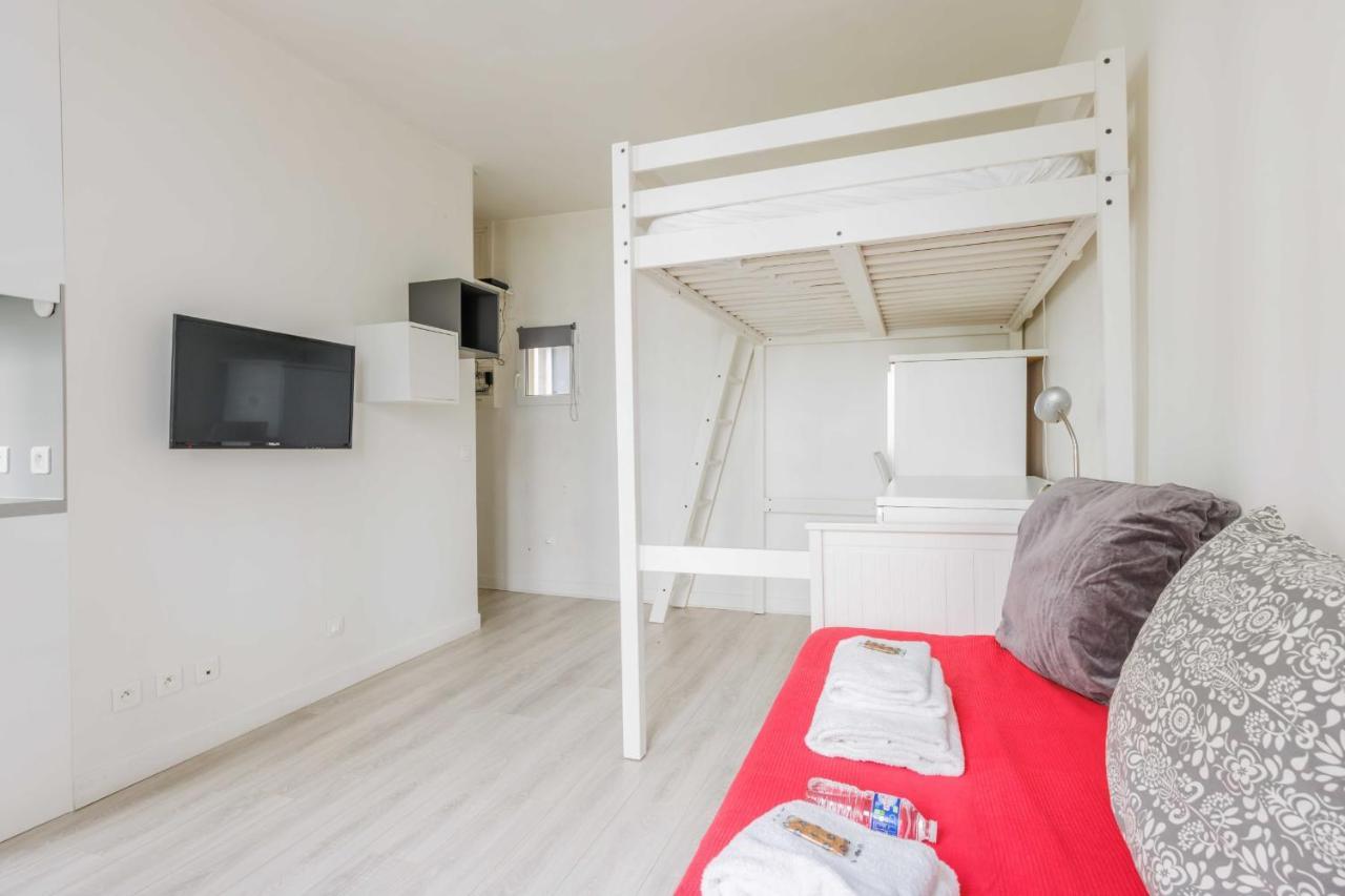 Cozy Studio In The Heart Of Montmartre - Blanches 2 Apartment Paris Luaran gambar