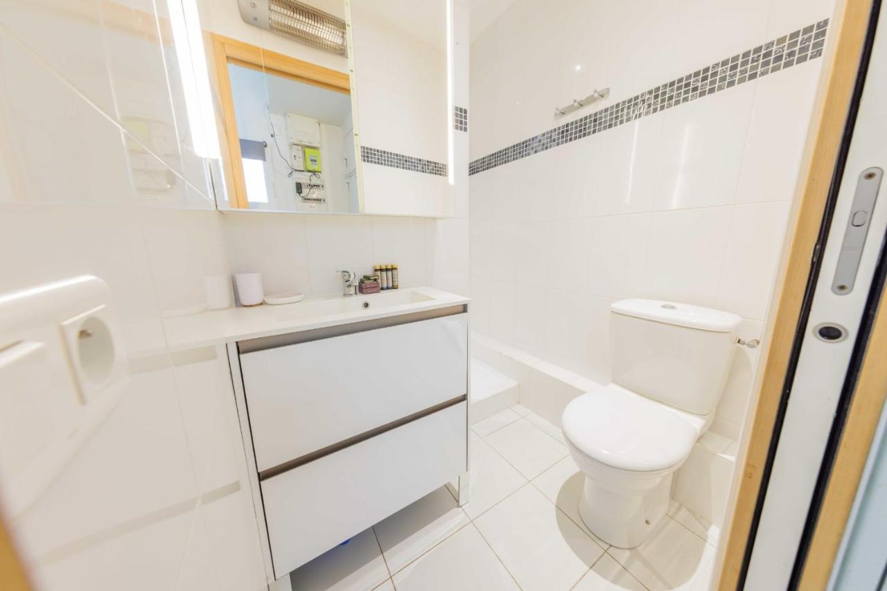 Cozy Studio In The Heart Of Montmartre - Blanches 2 Apartment Paris Luaran gambar